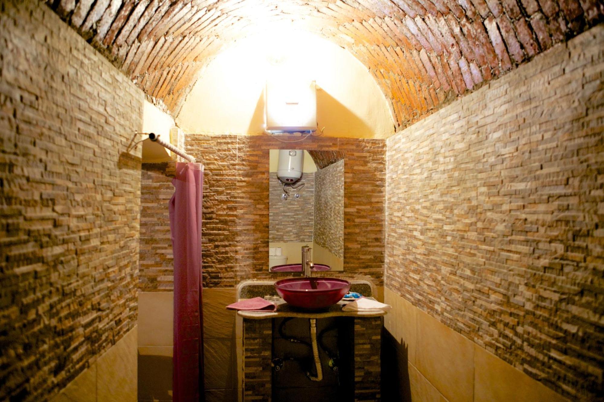 Hadouta Masreya Nubian Guest House Aswan Exterior photo