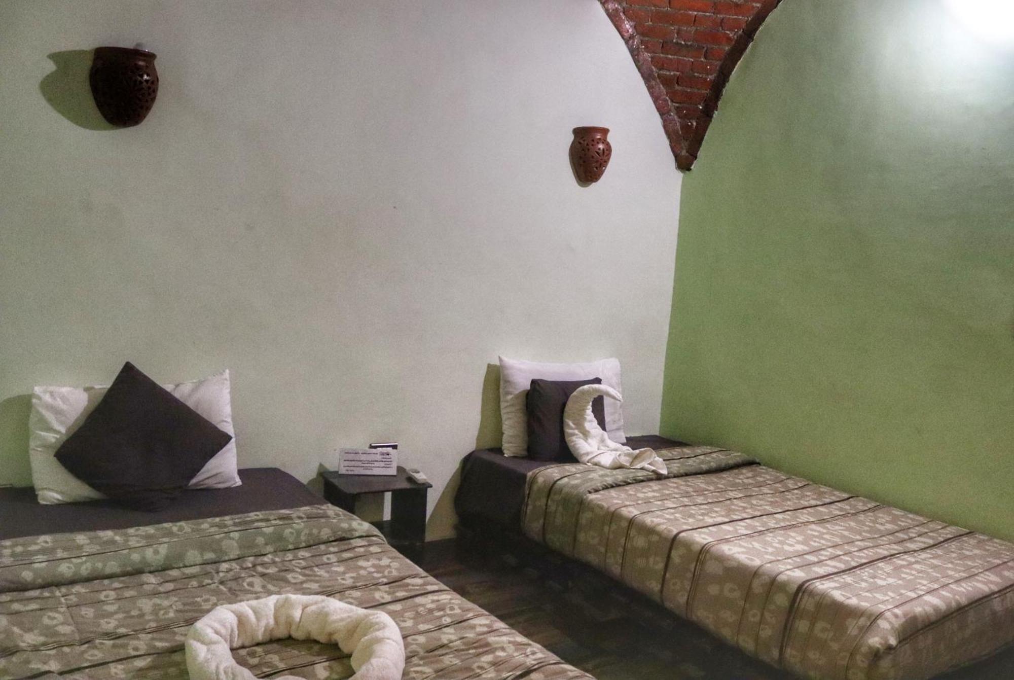 Hadouta Masreya Nubian Guest House Aswan Exterior photo